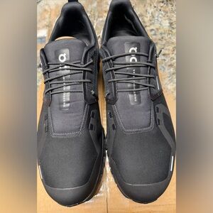 On cloud men’s 14 cloud 6 waterproof- like new- no box